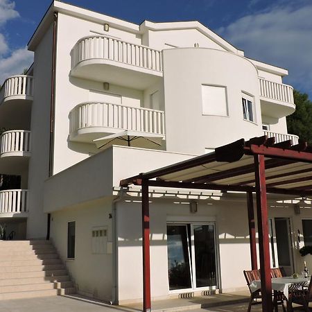 Villa Bianca Trogir Bagian luar foto