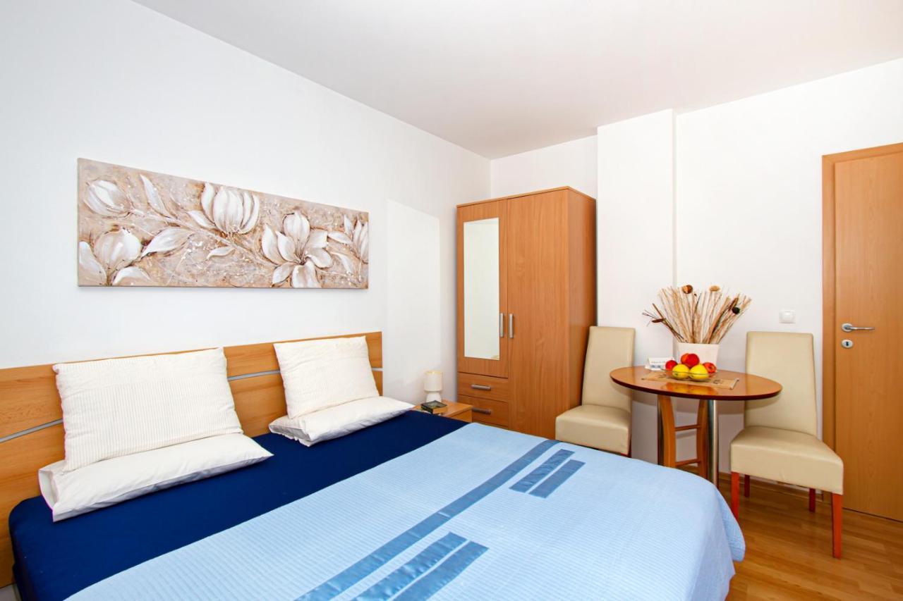 Villa Bianca Trogir Bagian luar foto