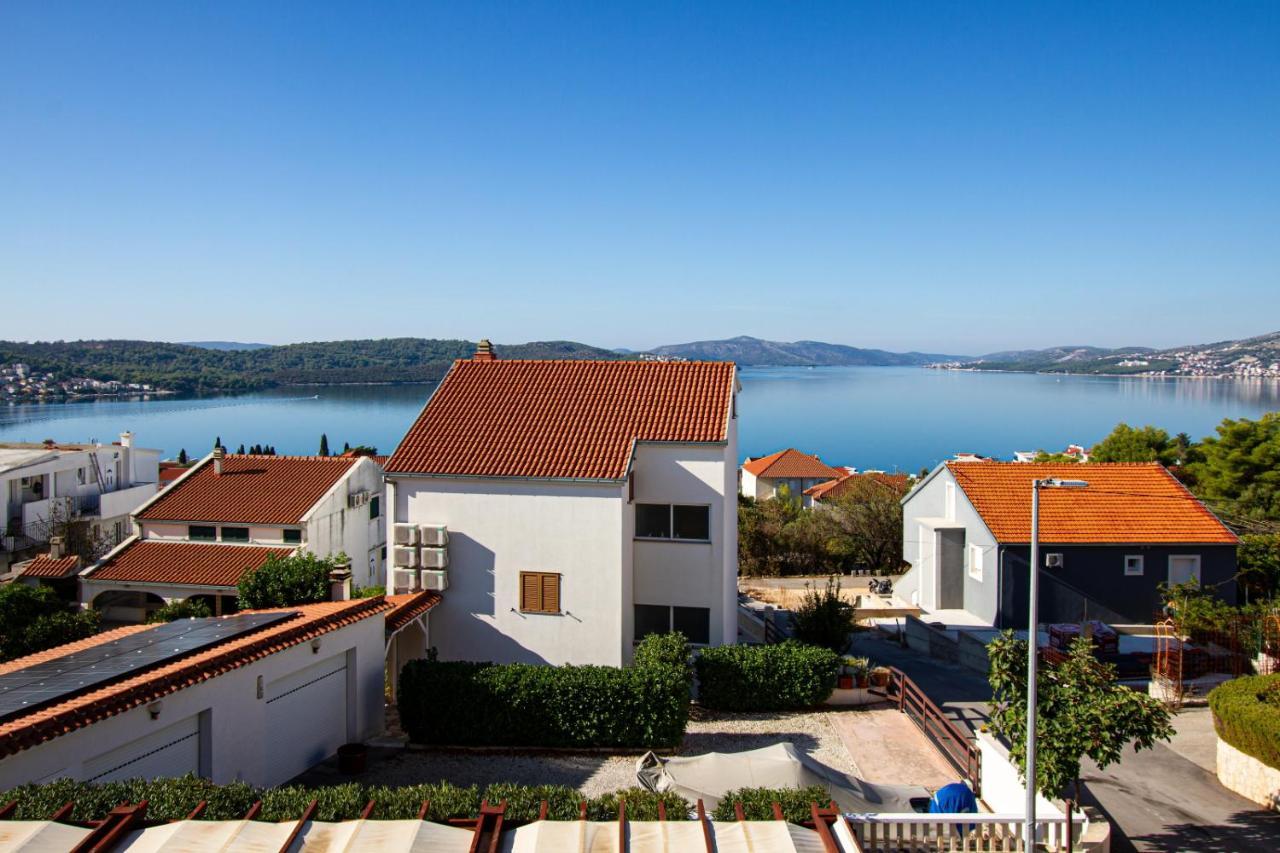 Villa Bianca Trogir Bagian luar foto