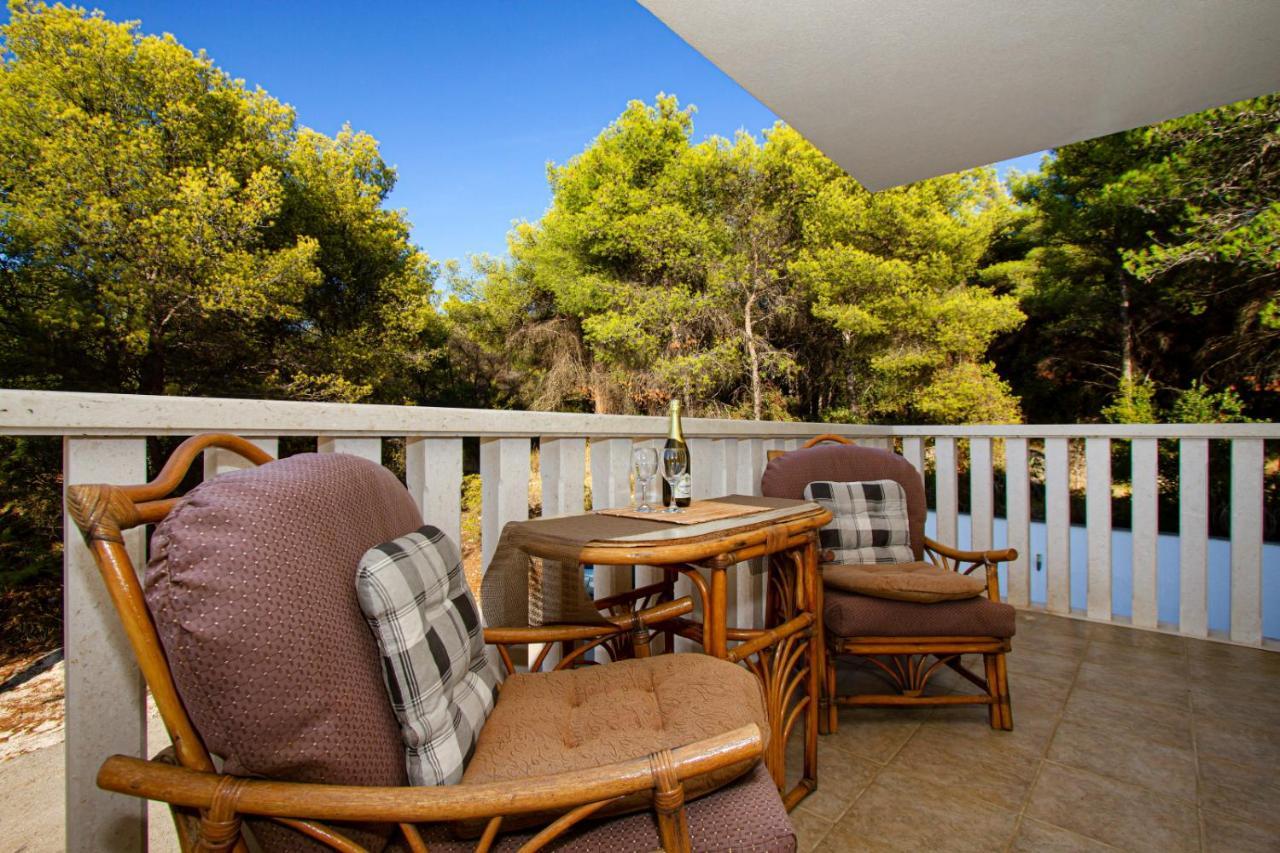Villa Bianca Trogir Bagian luar foto