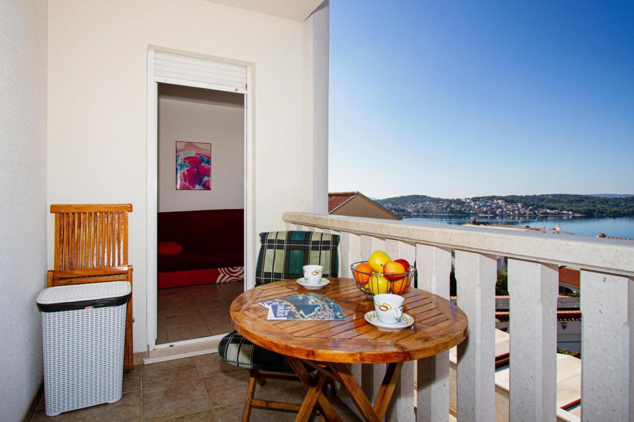 Villa Bianca Trogir Bagian luar foto