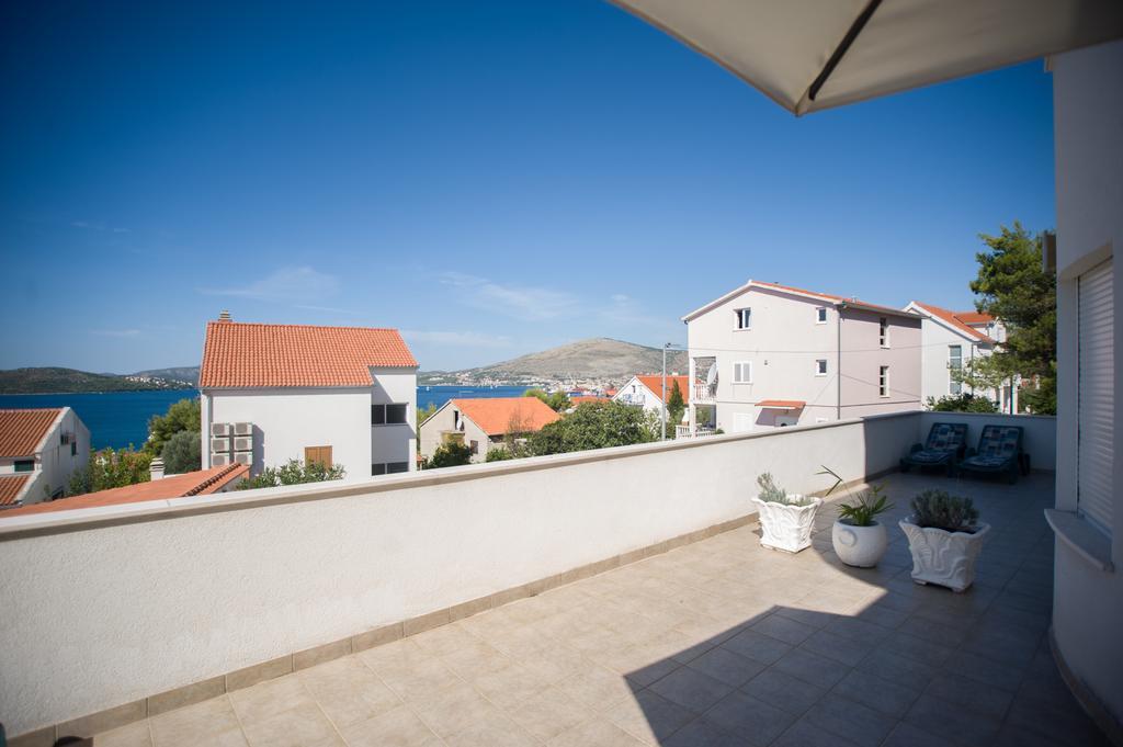 Villa Bianca Trogir Bagian luar foto